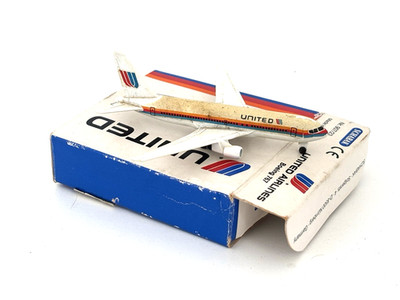 Schabak 907 1:600 United Airlines Boeing 767-200 Jet Modellflugzeug Diecast