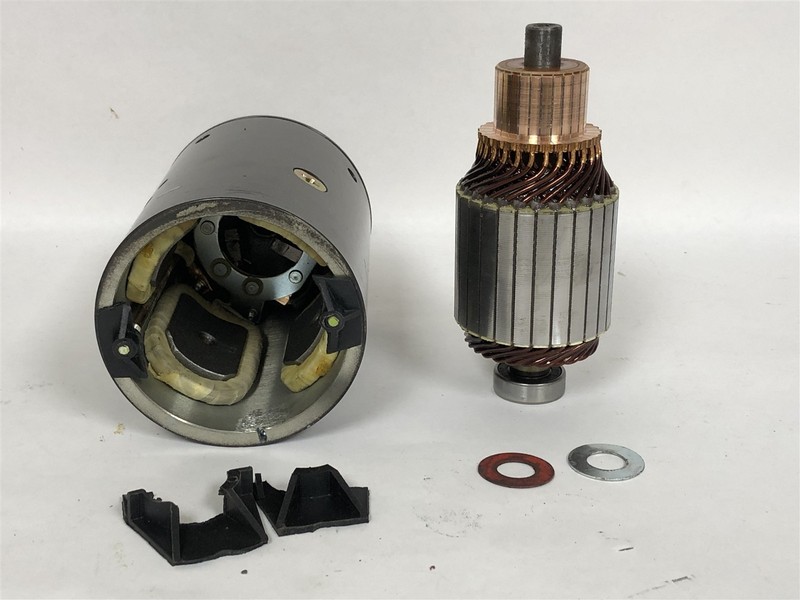 Buyers Products B919160 M3200 Clockwise Rotation & Less Drive End 12V DC Motor