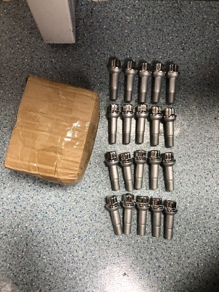 20X Radschraube Radbolzen FüR Mercedes GLE S M R-Klasse W221 W166 C216 M14 X 1.5-image