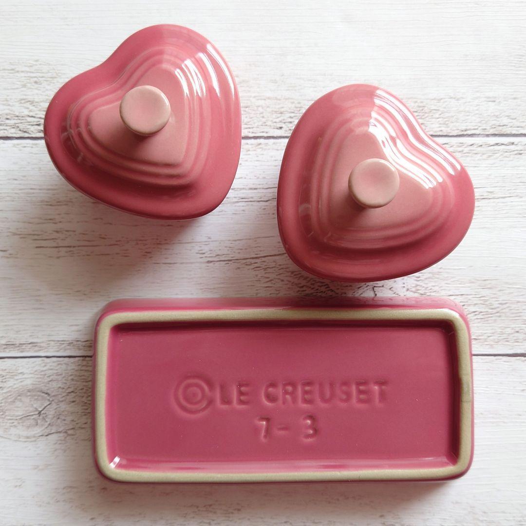Le Creuset Heart Cocotte Putite Ramekin D'Amour Tray Set Rose