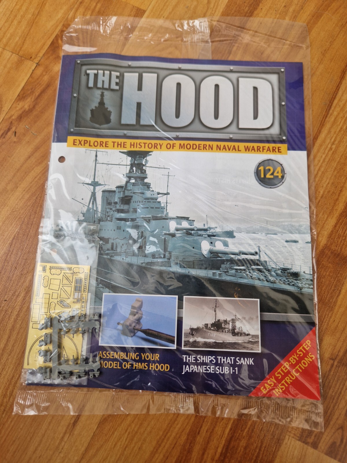 ISSUE 124 HACHETTE BUILD THE HMS HOOD MODEL SHIP 1/200 WW2 BATTLE CRUISER
