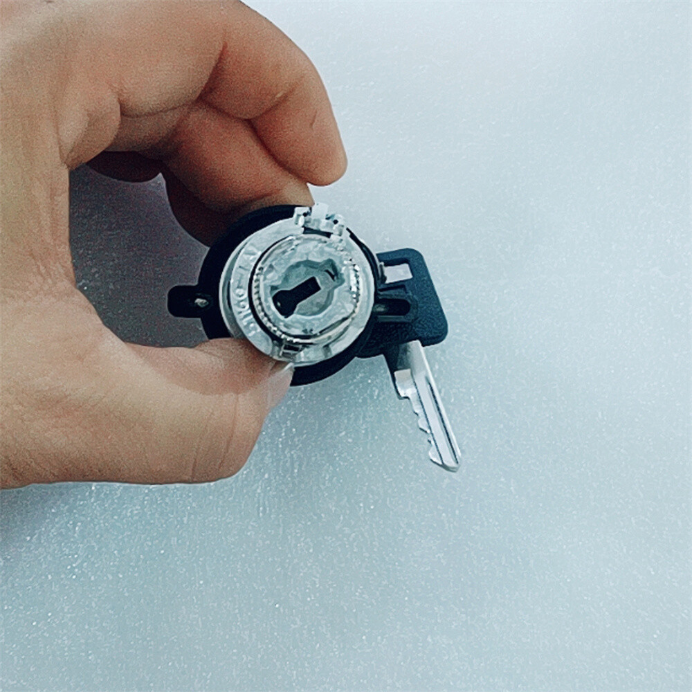 Ignition Cylinder Lock & Keys For Jeep CJ5 CJ7 CJ8 Wrangler YJ Cherokee