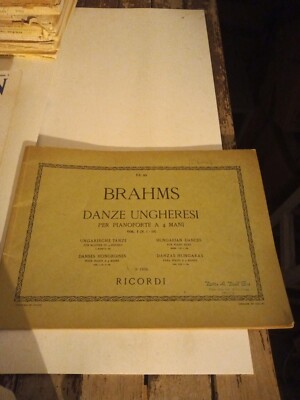 UNGARISCHE TÄNZE FÜR KLAVIER MIT 4 HÄNDEN VOL. DIE BRAHMS ERINNERUNGEN 1953