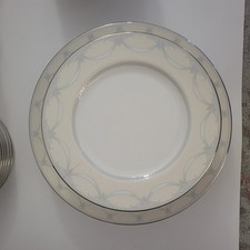 Gorham Villa Fine China 6 Place Settings 32pc...