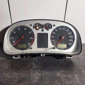 VW GOLF IV 1J1 Kombiinstrument 1035100002 1.39 Petrol 55kw 1999 31502645