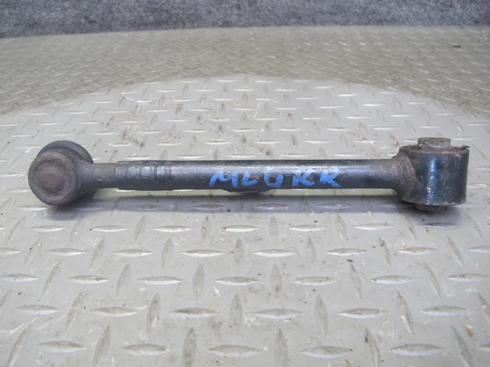 98-05 LEXUS JZS160L GS400 GS300 SET OF 2 REAR LEFT & RIGHT LOWER CONTROL ARM OEM - Image 2 of 4