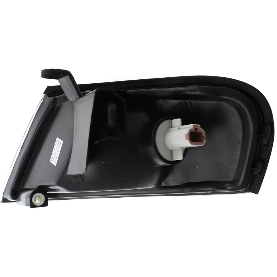 Headlight Corner Light Kit For 1998-1999 Nissan Altima Left and Right With Bulb - Image 3 of 4