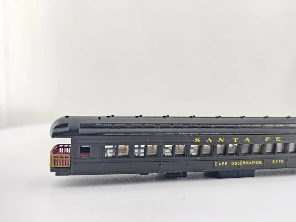 *READ* Lima? N Scale Santa Fe Cafe Observation Passenger Car 3275 Model Train - Image 3 of 4