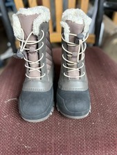 New Without Tags Girl  s Size 2 Gray Snow Boots By All In Motion