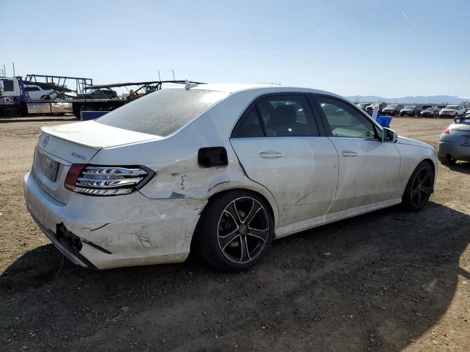 BOTE DE CARBÓN DE VAPOR DE COMBUSTIBLE 212 470 03 59 2014 MERCEDES-BENZ E350 Foto 3 de 4