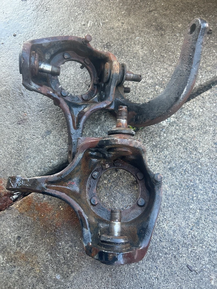 Chevy K5 K10 K20 GMC K15 K25 Dana 44 10 Bolt Flat Top Knuckles OEM Dana Spicer - Image 4 of 4