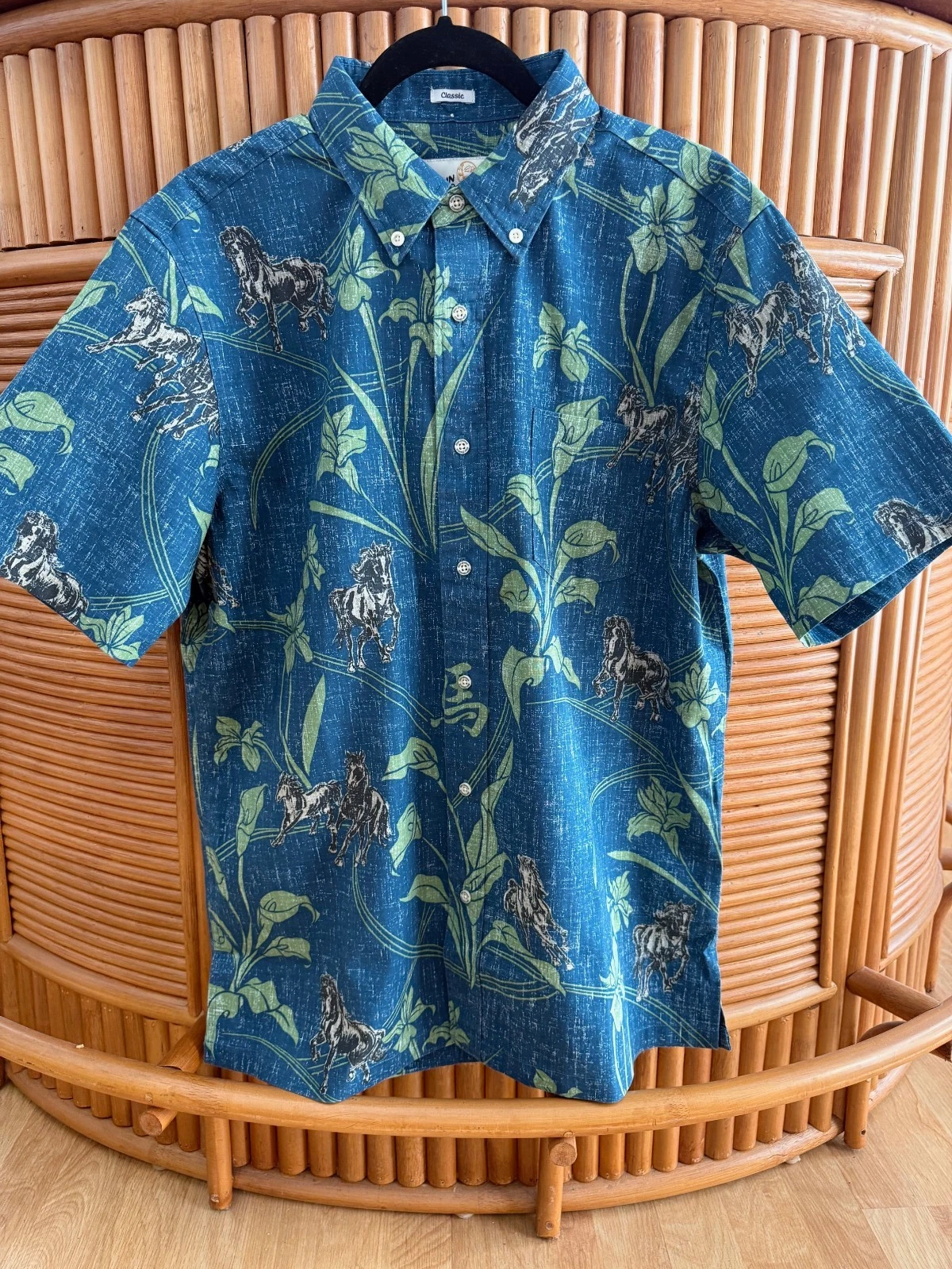 Reyn Spooner Men's "YEAR OF THE HORSE 2026" NWT Dark Teal Classic Fit Shirt Size
Opens in a new wind