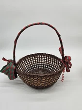 Vtg Baskets Christmas Decor Farmhouse Country  Red & Green Themed