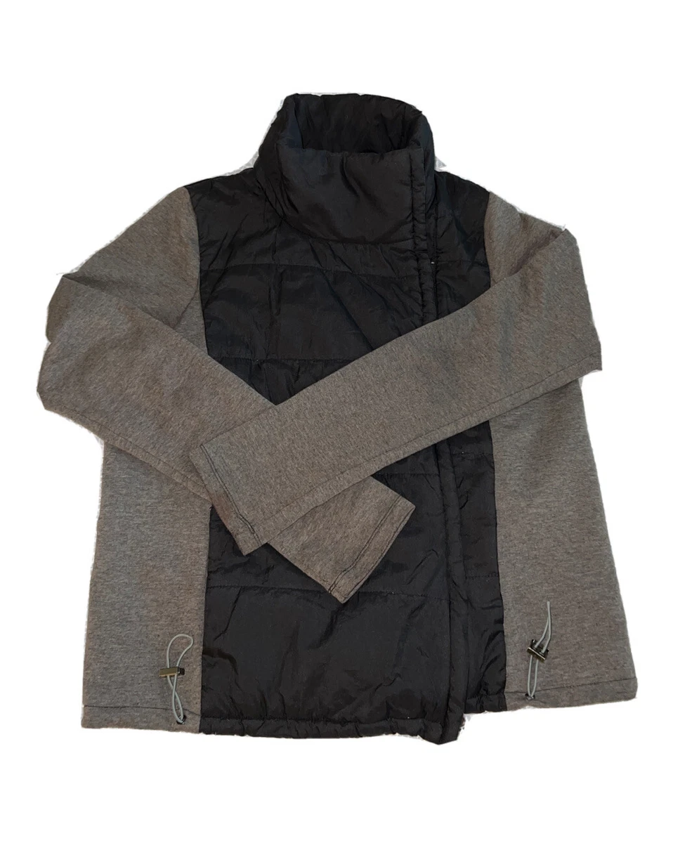 Akira black cheap label