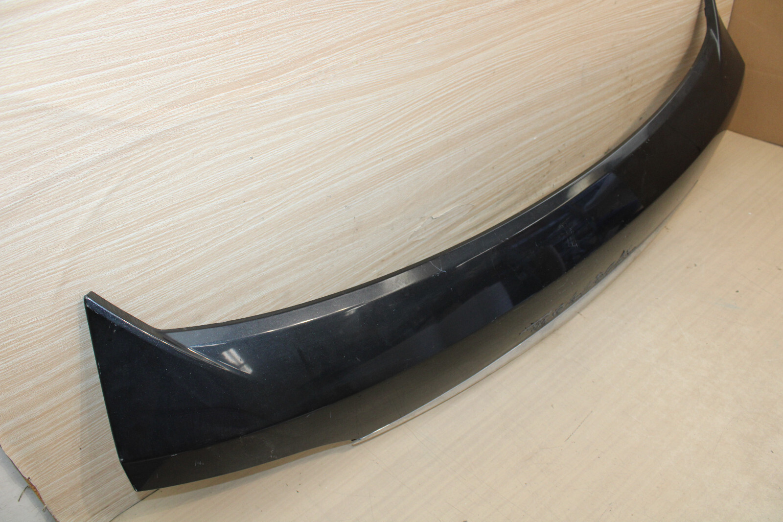 17-22 MASERATI LEVANTE DECK LID LIFTGATE LIFT GATE HATCH SPOILER WING GRAY OEM