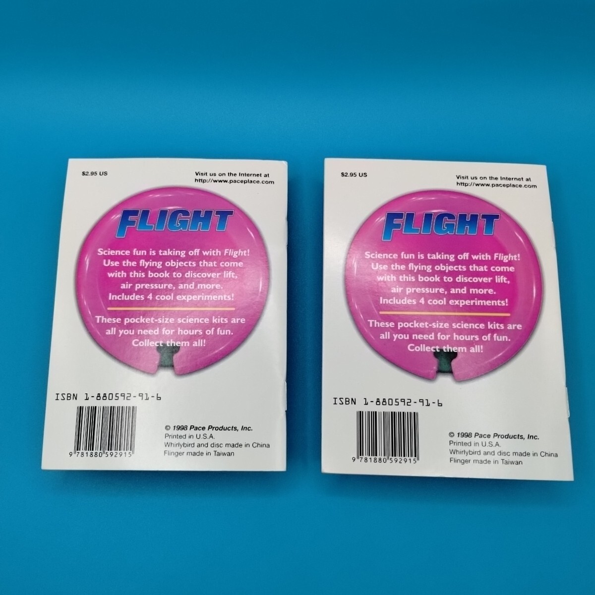Micro Science Flight Whirlybird Disc Flinger giocattolo educativo e libro formato tascabile foto 2