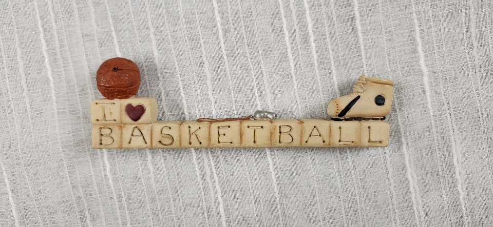 Letrero de escritorio de baloncesto Yankee Candle Co I Love decoración de acento letrero deportivo entrenador de colección Foto 2 de 4