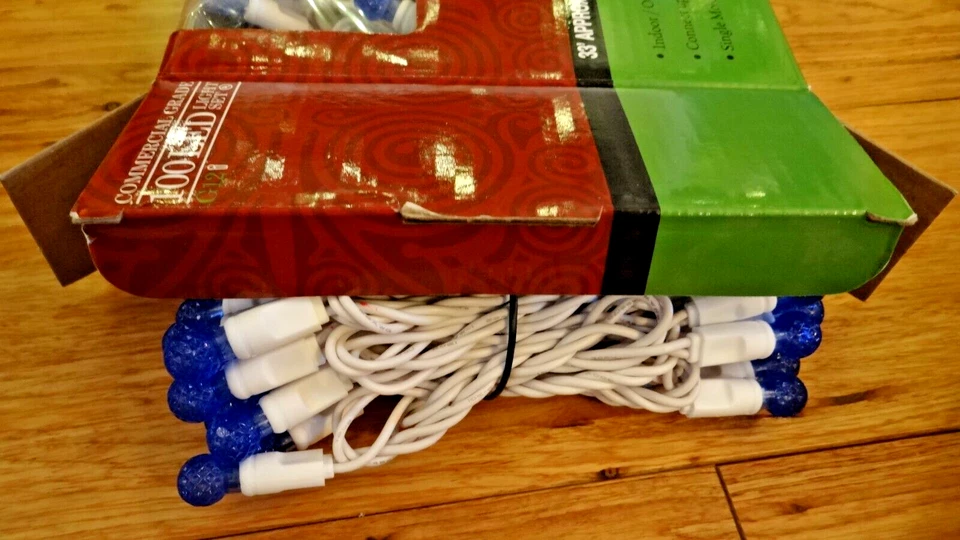 Nuevo 4 Cajas de Luces LED Azul Globo de Navidad Interior Exterior de Vickerman Foto 3 de 4