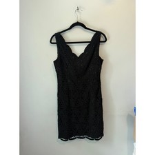 Ann Taylor Black Floral Eyelet Lace V-Neck Sheath Dress Womens 4 Sleeveless LBD