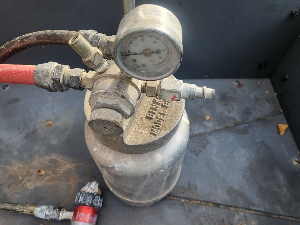 Binks Model 80 80-228 Paint Sprayer Pot Pressure Tank w/Pressure Gauge ...