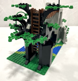 LEGO 6071 Forestmen's Crossing 100% Complete, no manual or box - VTG 1990