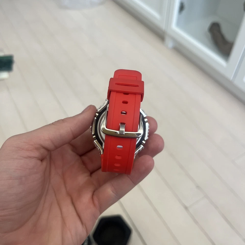 Casio G-Shock GA2100 VVS-1 Moissanite Red Strap Two Tone Rose Gold And Silver - Image 3 of 4