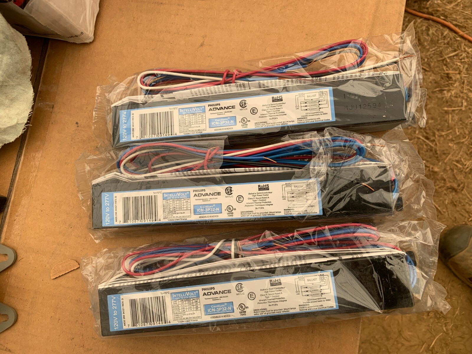 Philips Advance Centium ICN3P32N Instant Start Electronic Ballast Lot of 3 eBay