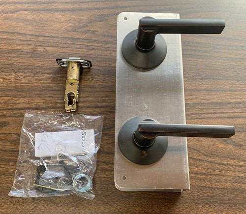 Schlage F10 LAT Latitude Door Lever, Hall & Closet Passage Lock - Picture 4 of 11
