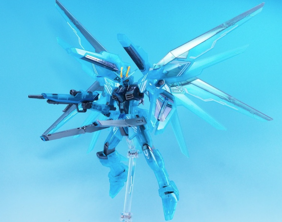 HG 1/144 FREEDOM Gundam Polarized Clear Edition CD Takanori HG 1/144 FREEDOM Gundam Polarized Clear Edition CD Takanori