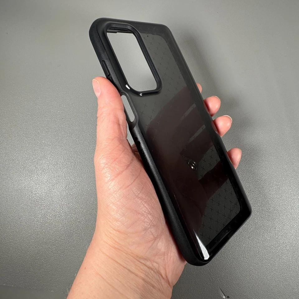 Tech 21 Case for Moto Edge 5G UW 2021 Verizon Compatible | Black EvoCheck | USED - Image 4 of 4