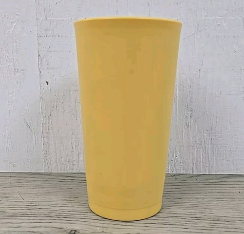 Bicchiere vintage Tupperware in plastica verde e gialla 12 oz - set di 3 - Foto 8 di 13