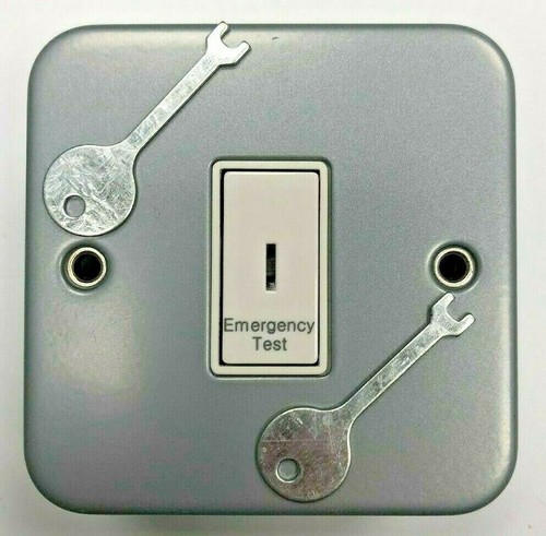 10 Amp 1 Gang Metal Clad Surface Emergency Light Test / Secret Key Double pole - Picture 3 of 5