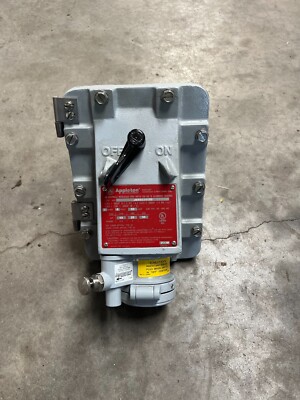 JBR6023-150 Appleton Electric 2W 3P 60A Haz. Location Switched Receptacle 
