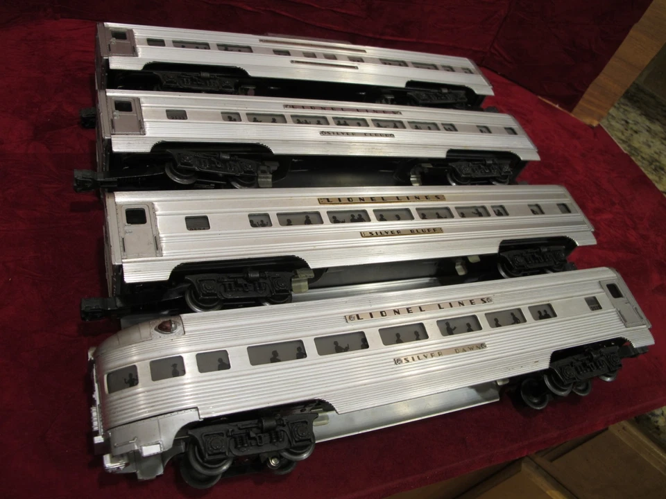 Lionel 2531,2532,2533,2534 Silver Dawn, Silver Cloud, Silver Range, Silver Bluff - Image 4 of 4