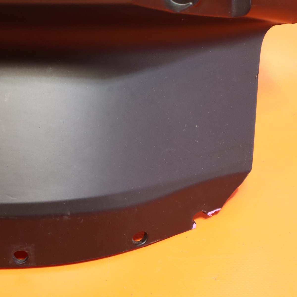 FERRARI 488 GTB SPIDER CENTERAL ZONE CLOSURE FRONT 2016-2018 2019 86709000 OEM