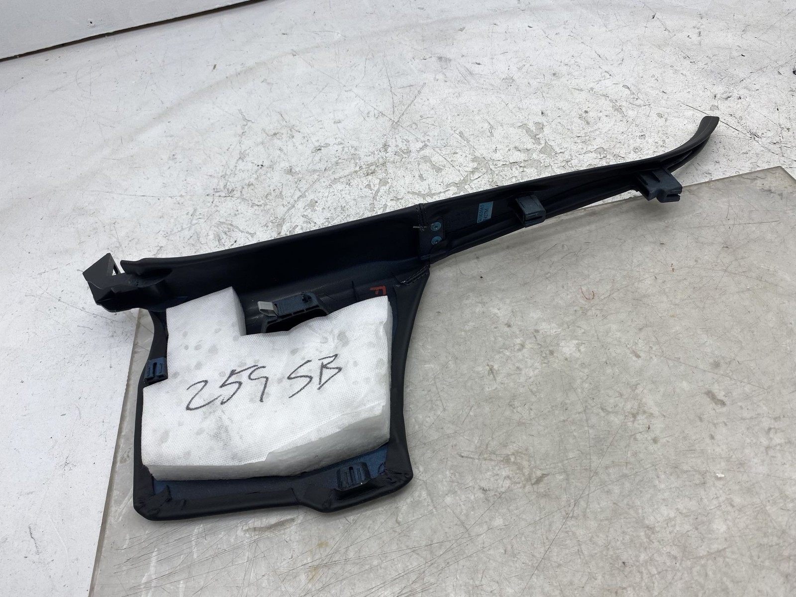 Bentley Flying Spur 2014-2019 FRONT+RIGHT+LOWER Kick panel