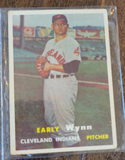 1957 TOPPS BASEBALL CARD EARLY WYNN CLEVELAND INDIANS WHITE SOX HOF # 40