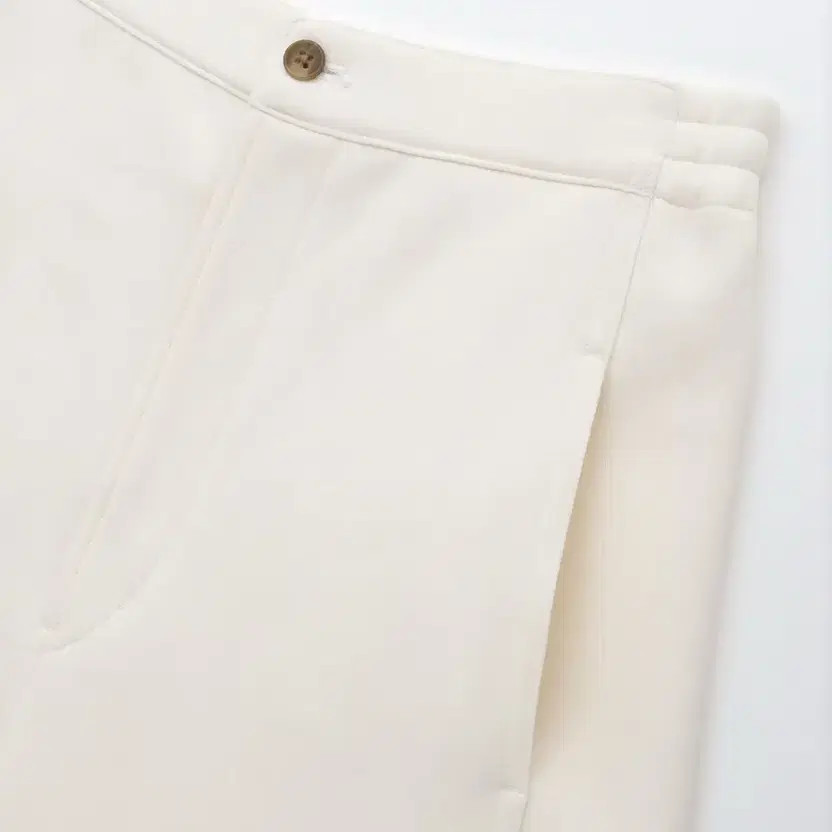 Uniqlo Wide Curve Jersey Pants - New M Size Black thumbnail 4