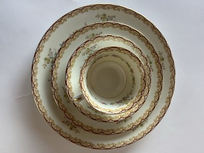 Noritake Occupied Japan China Floral 4 Piece Place Setting With Gold Trim