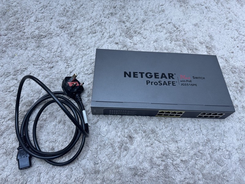 NETGEAR ProSAFE Plus JGS524Ev2 – 24‑Port Gigabit Smart Managed Plus Untested