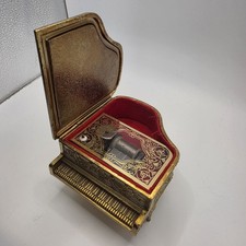 Vintage Beige & Gold Tone Piano Jewelry Music Box Roses Figurine 