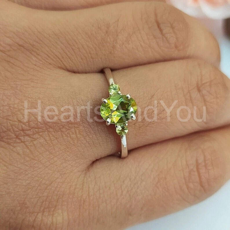 Anillo de compromiso de oro blanco sólido 100 % diamante natural corte ovalado de 1 quilate Foto 4 de 4