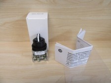 Allen Bradley 800H-JR2A-NP Selector Switch 800HJR2ANP