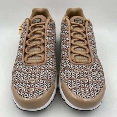 Size 11 - Nike Air Max Plus United in Victory W for sale