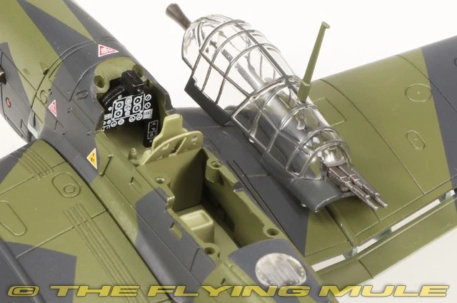Hobby Master 1:72 Ju 87G Stuka Luftwaffe 10.(Pz)/SG 2 Immelmann Hans Rudel - Image 3 of 4