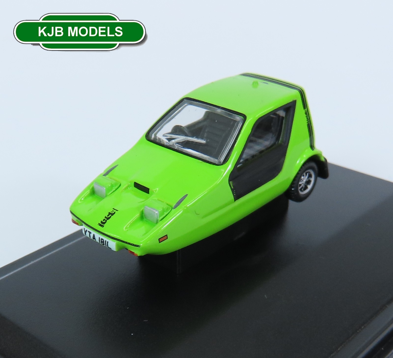 Oxford Diecast 1:76 Bond Bug Lime Green Car Model Vehicle OO Gauge 76BUG003
