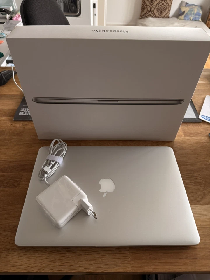 Apple MacBook Pro 15" 2012 · i7 · 8GB · 256GB, Foto 1 von 5