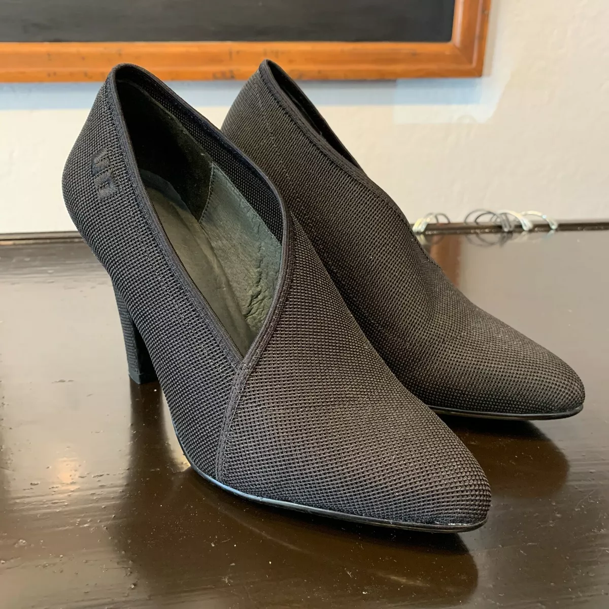 United hotsell nude pumps