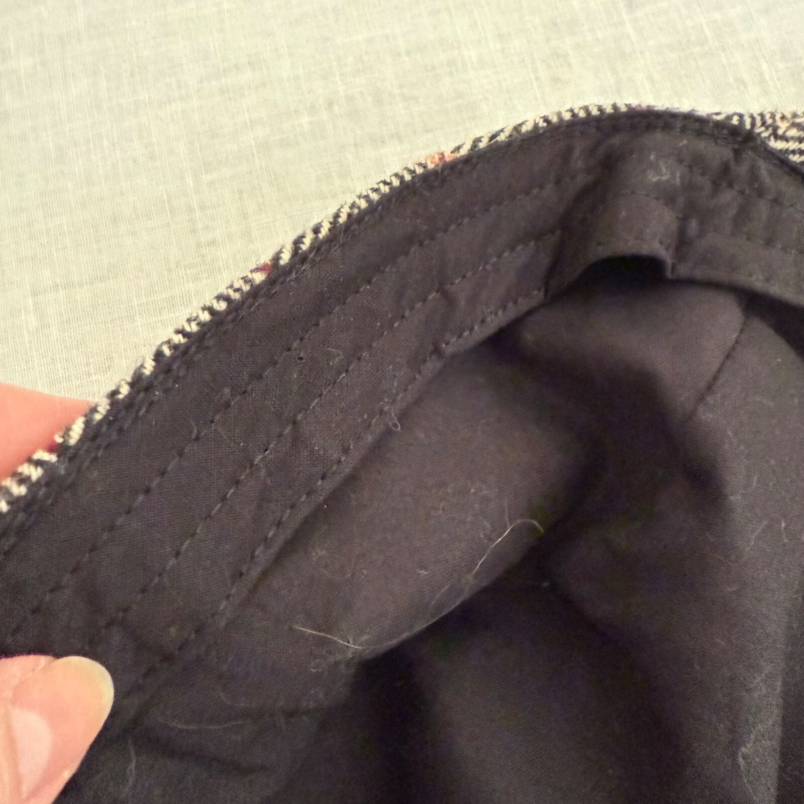 Handmade Mens Large Herringbone Pattern Wool Flat… - image 8