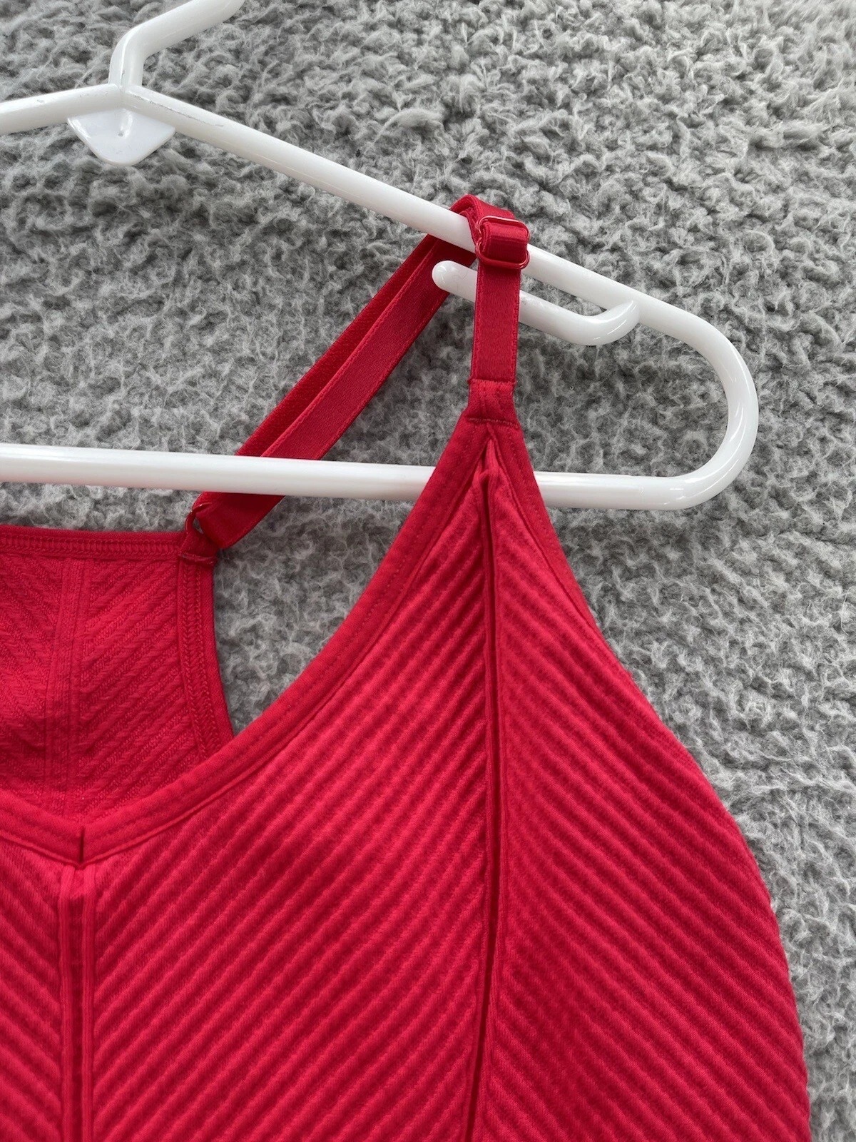 victoria-secret-vs active seamless gym athletic tank-bra